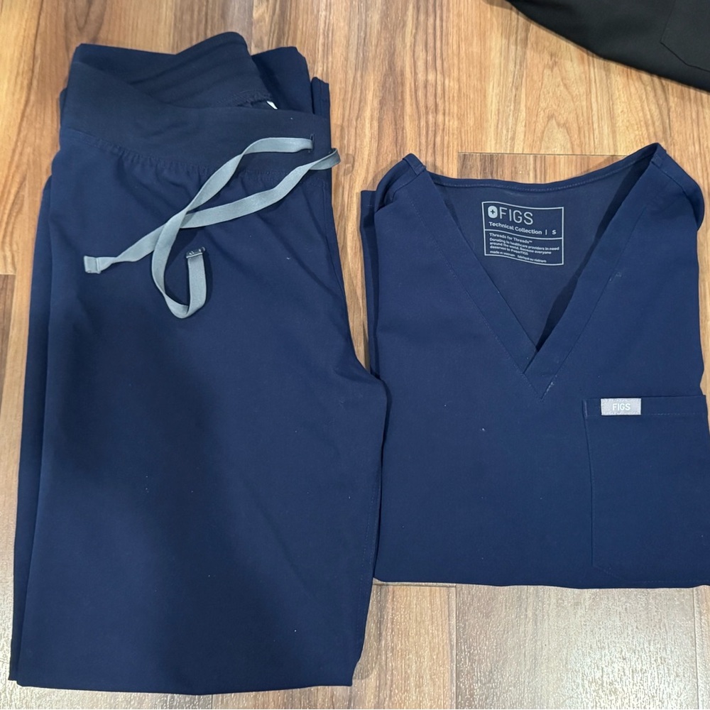 Figs Navy Blue Scrub Set